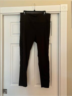 Black High-Waist Leggings with Side Lattice Detail